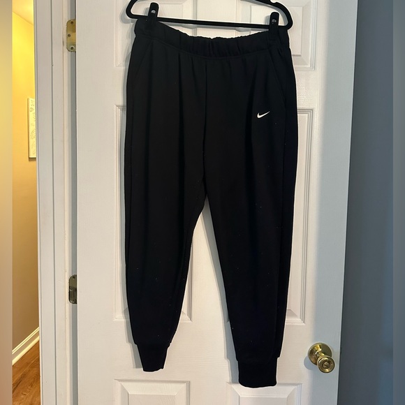 Nike Dri-Fit Black Jogger Sweatpants with White Swoosh - Picture 1 of 2